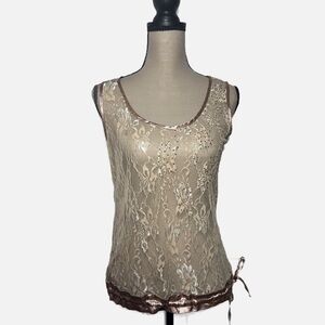 DayTrip Neutral Beige Champagne LaceLayering Top Size Medium